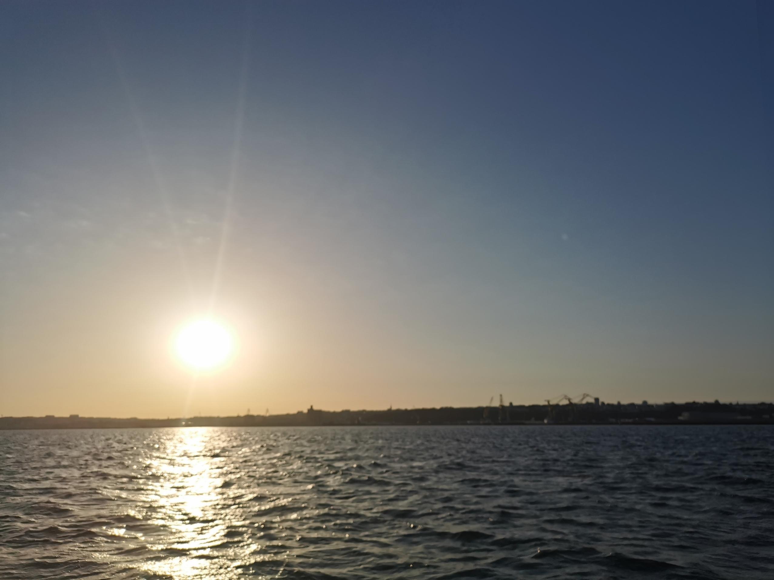 Hypnose Symbolique - Soleil couchant sur la mer